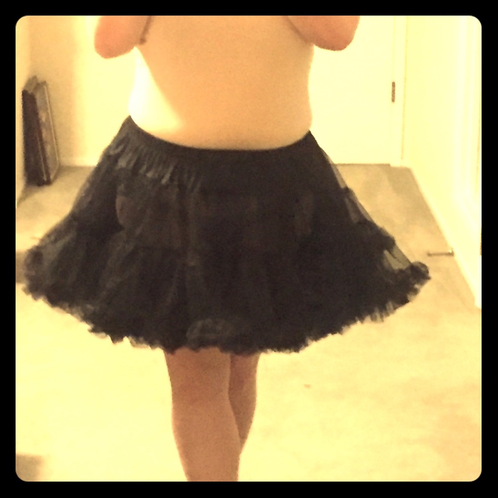 Black Crinoline Slip/Tutu Skirt - 1X/2X!!💃